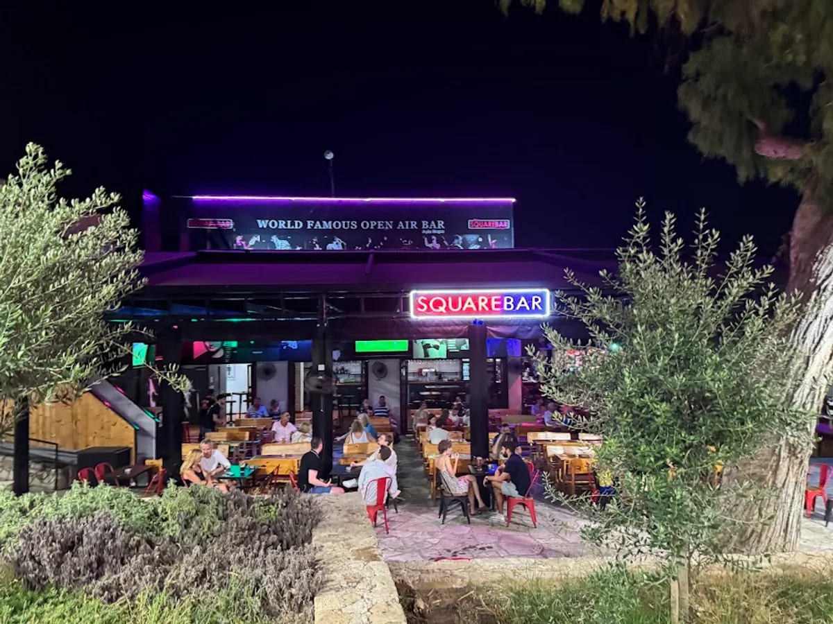 The Square Bar