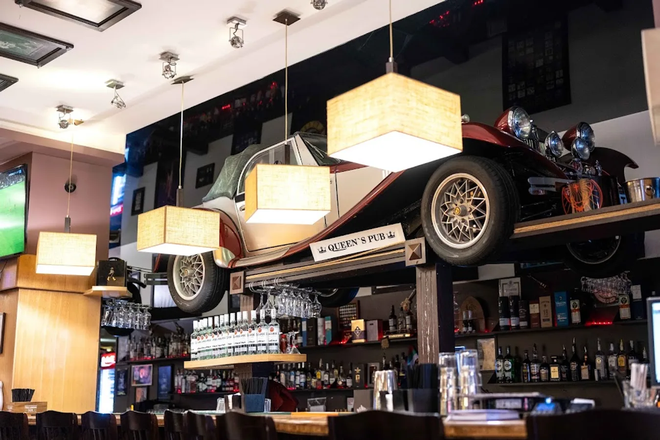 Queen's Pub