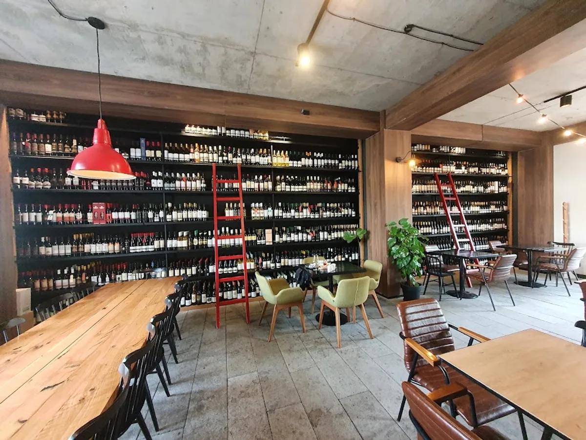 8000 Vintages