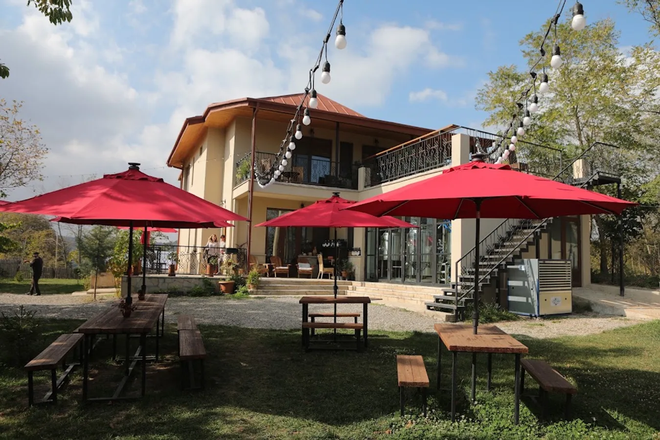 Lost Ridge Inn, Brewery & Ranch