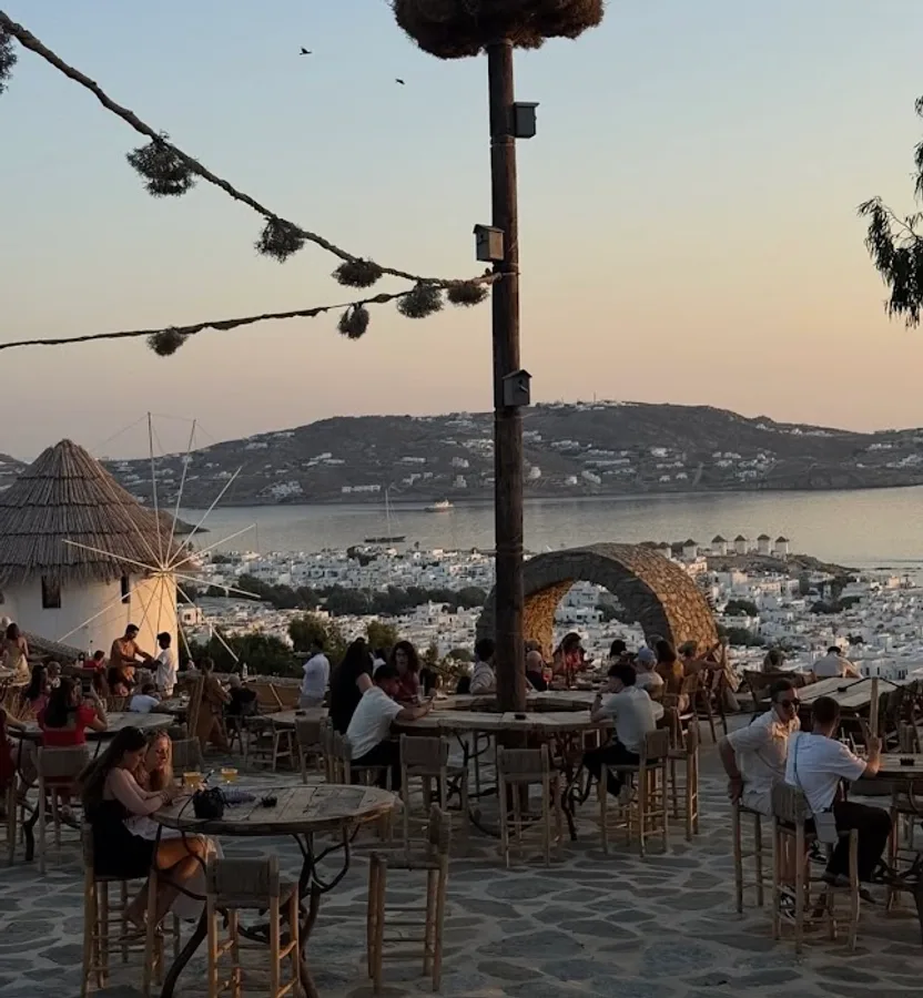 180° Sunset Bar