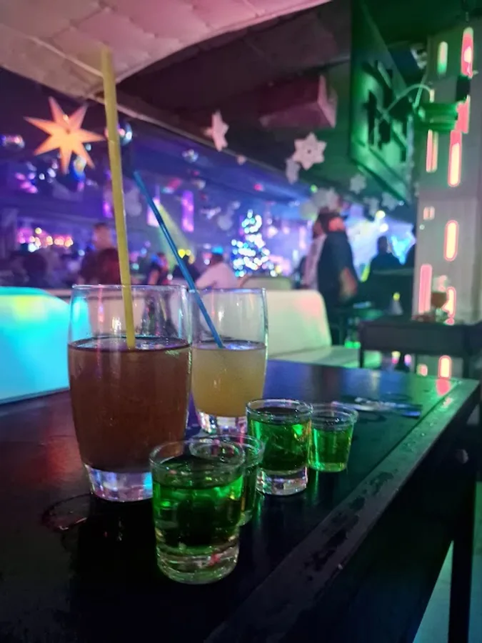 Flairs Bar