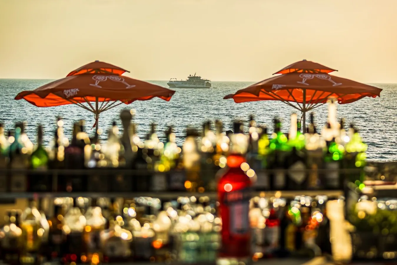 Suite48 Grill & Lounge Bar