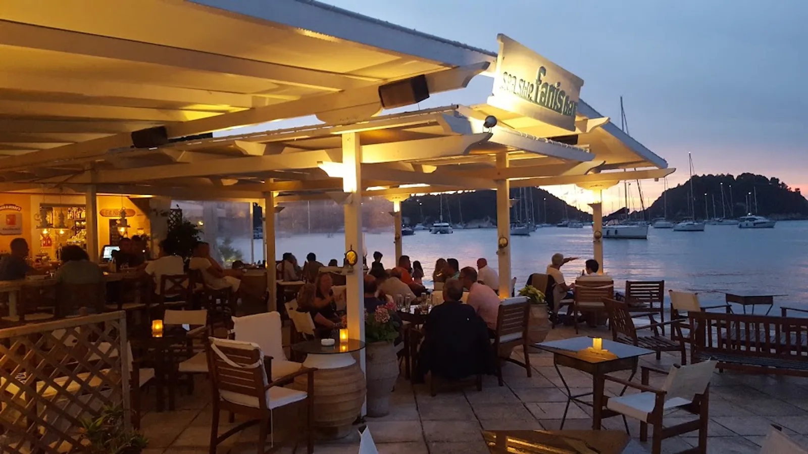 Fanis Bar