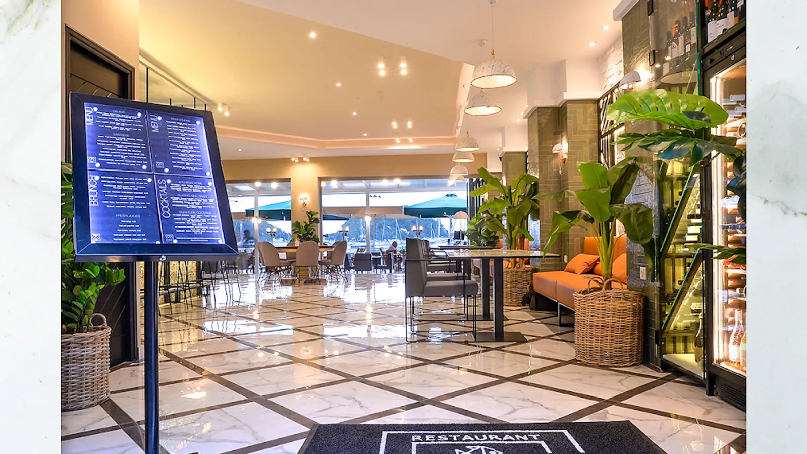 Akis Fish Bar & Restaurant