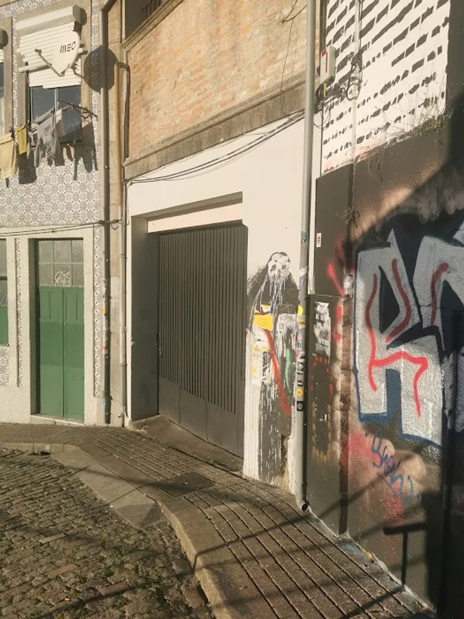 Ferro Bar
