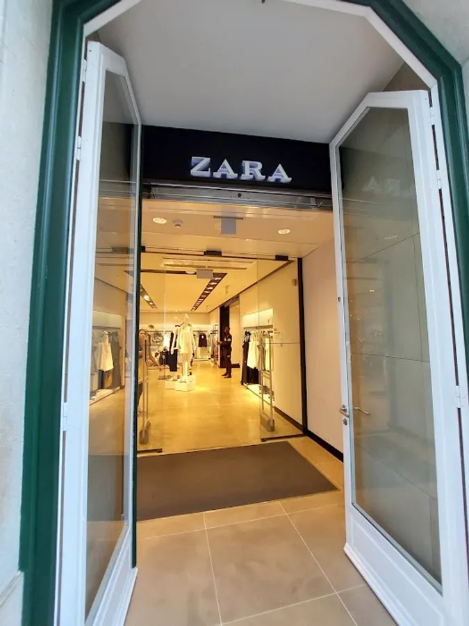 Zara - Armazéns do Chiado