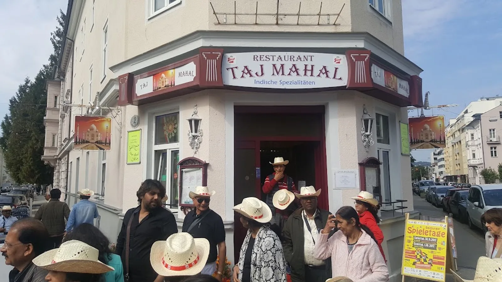 Indian Restaurant Taj Mahal