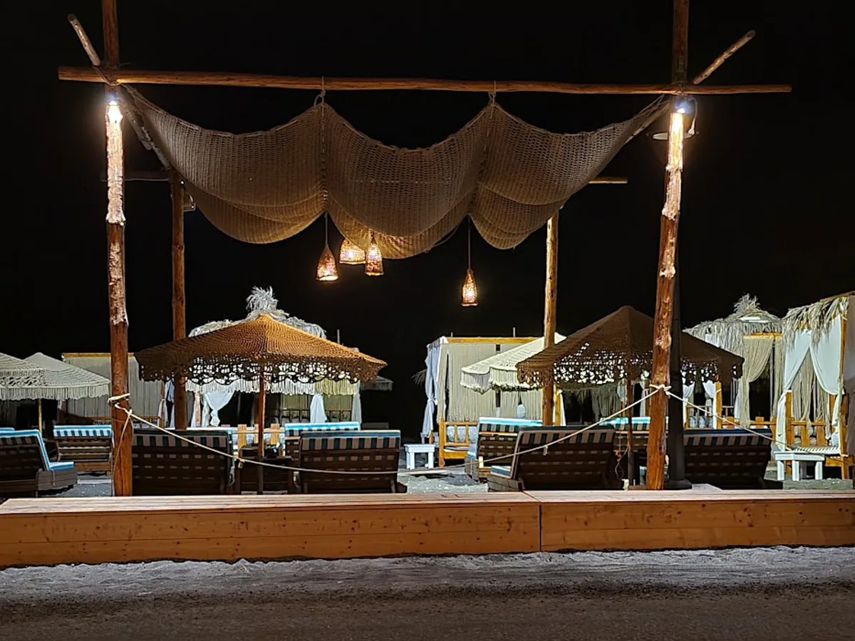 JOJO Beach Bar