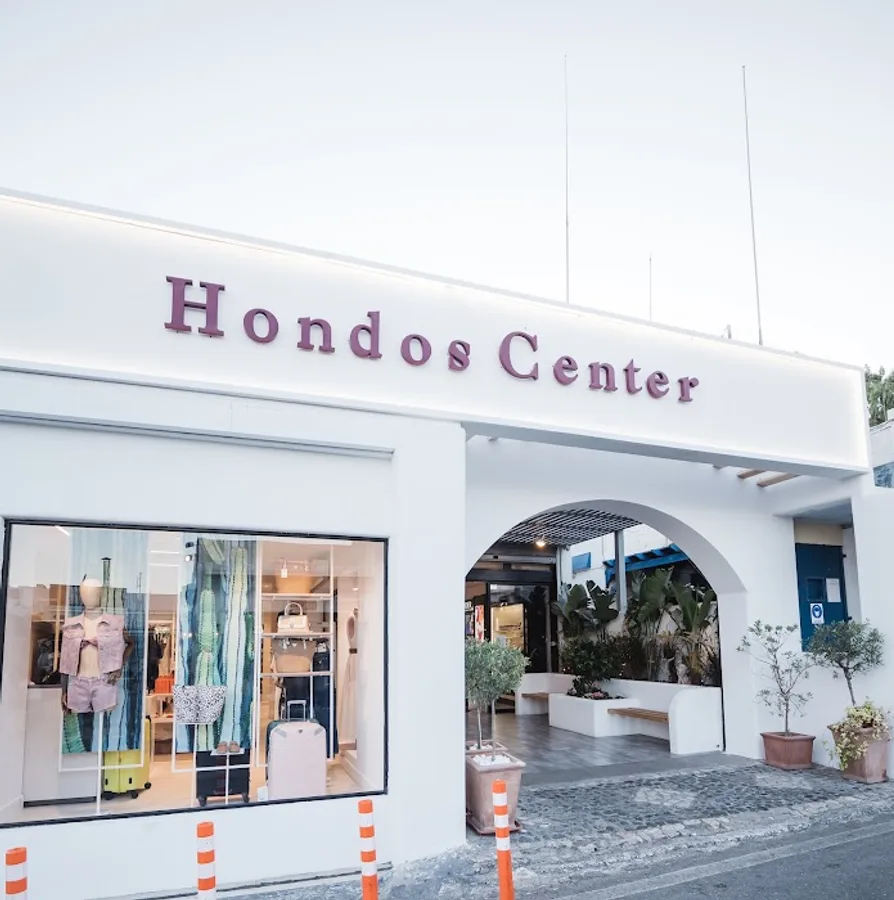 Hondos Center Santorini