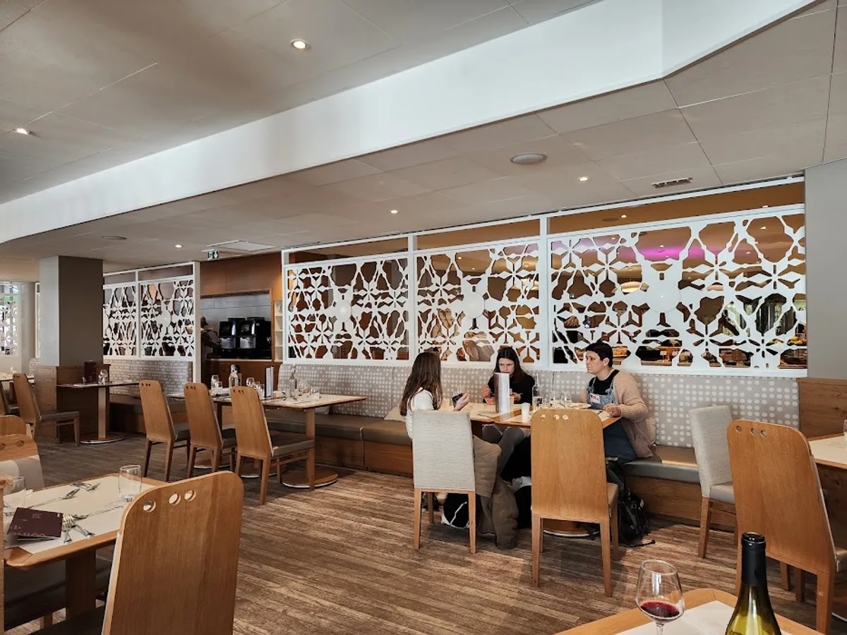 Le 360 Bar