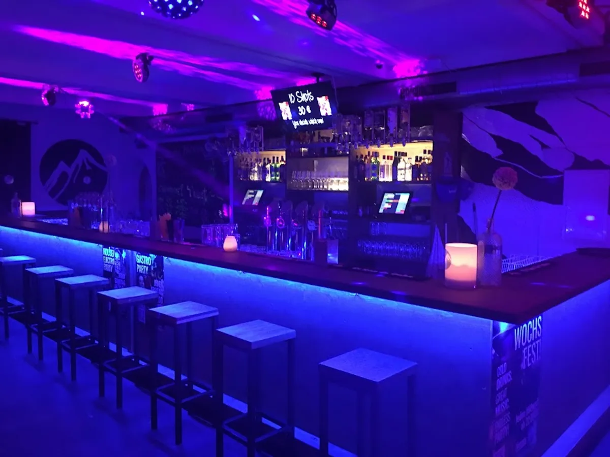 Off Piste Bar